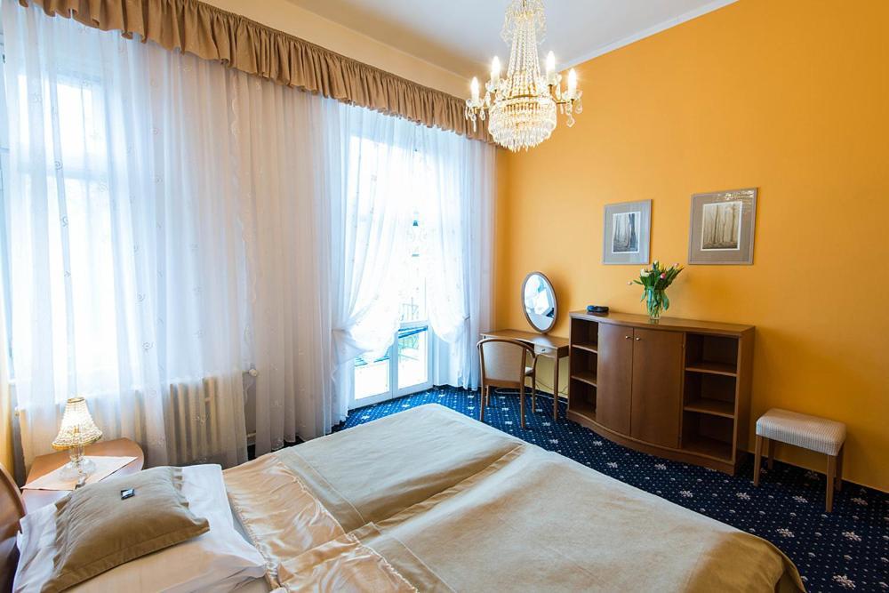 Monti Spa Františkovy Lázně الغرفة الصورة