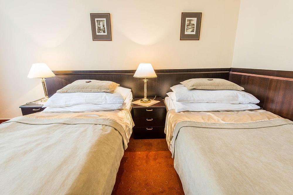 Monti Spa Františkovy Lázně الغرفة الصورة