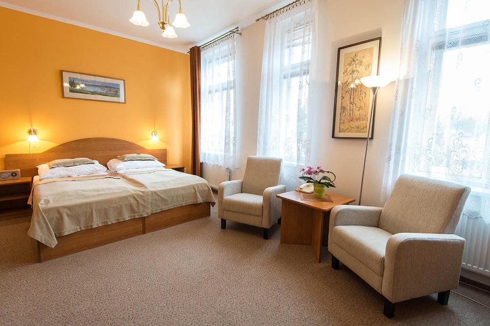 Monti Spa Františkovy Lázně الغرفة الصورة