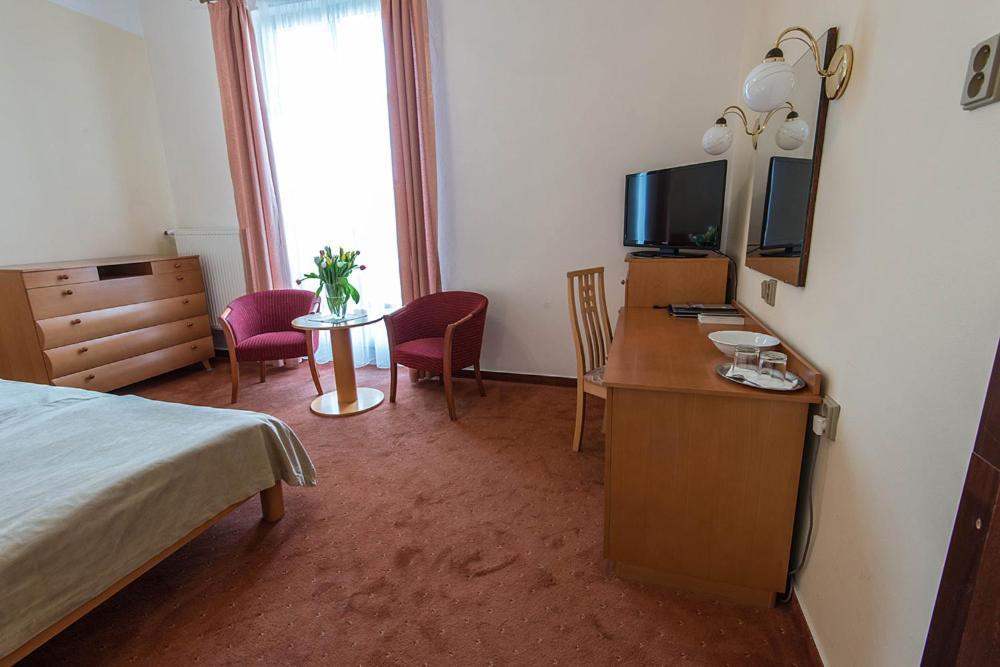 Monti Spa Františkovy Lázně الغرفة الصورة
